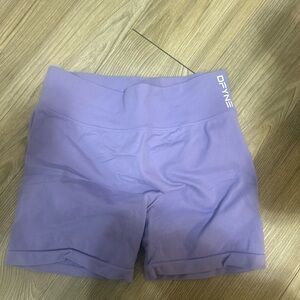 DFYNE Periwinkle Seamless Scrunch Shorts – Size Medium